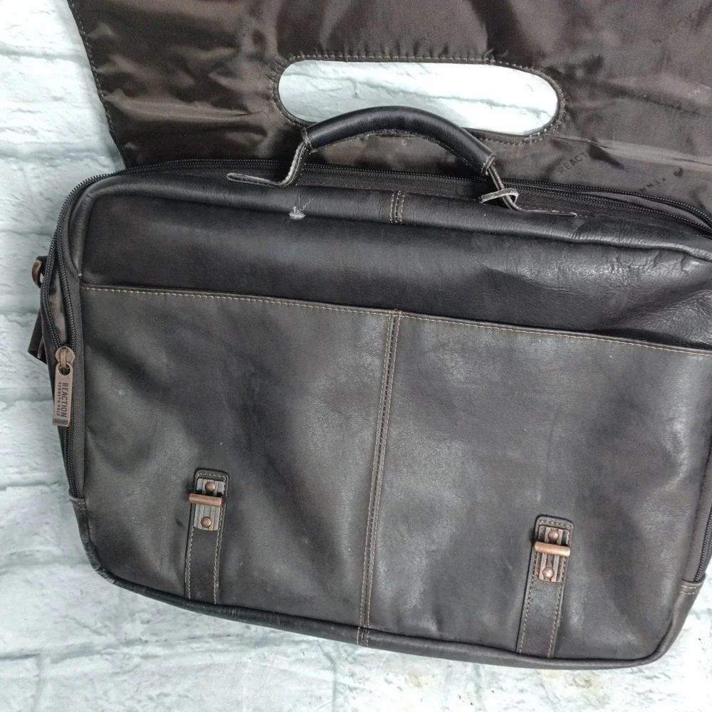 Kenneth Cole Reaction Brown Leather Messenger Bag Laptop Briefcase s10